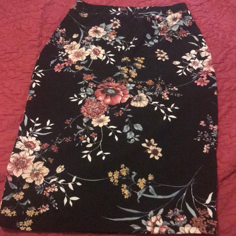 Midi floral skirt